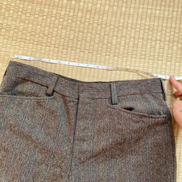 Men's Brown Tweed Shorts - Picture 3 of 3